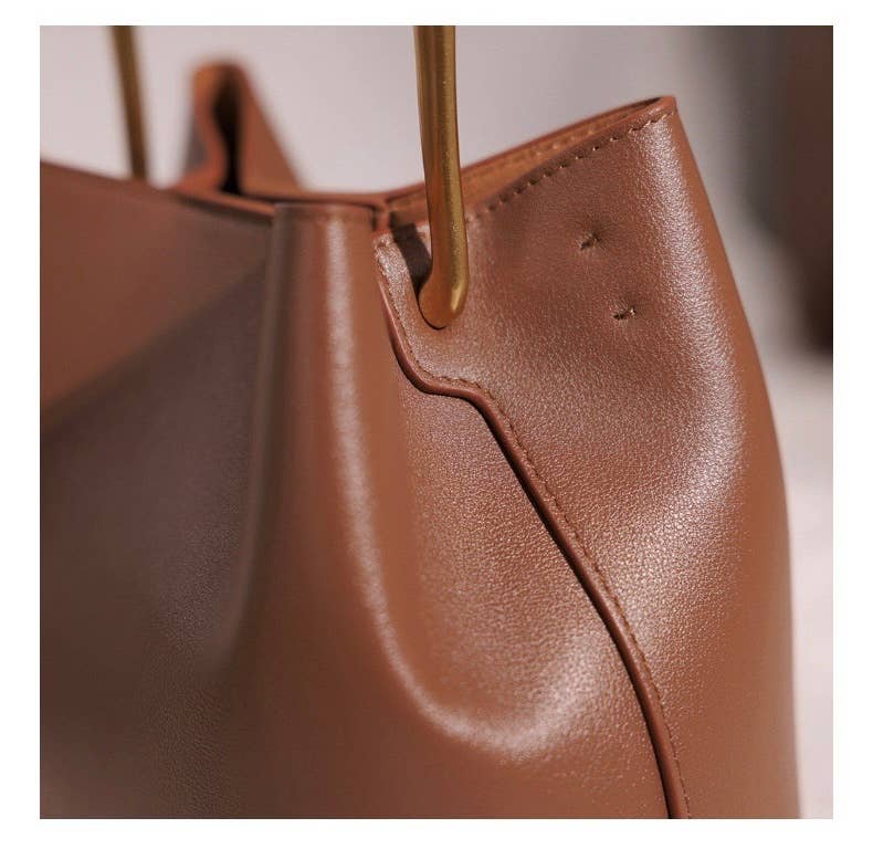 Sook Stainable – wholesale Top handle bag – women's – Geometric Artistic Design Metal Handle Leather Bag21