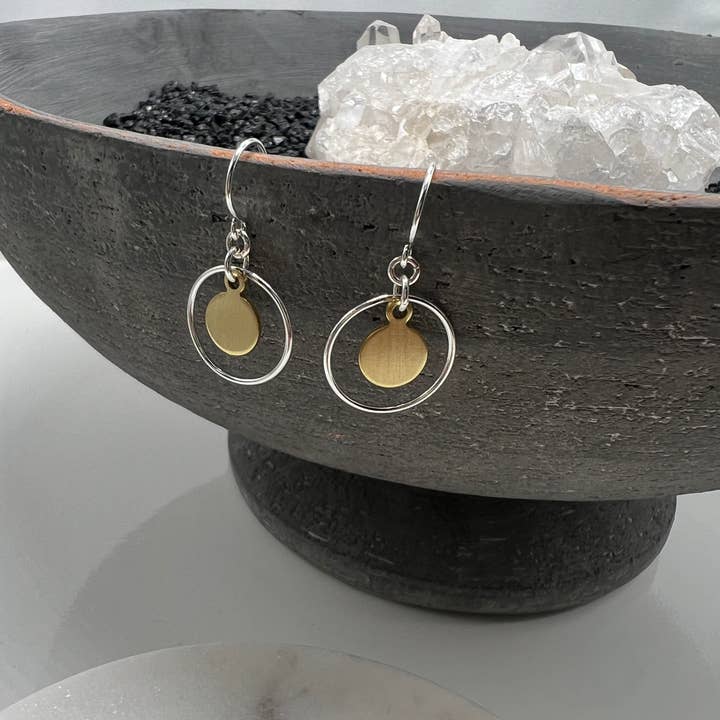 Sela+Sage – Brincos de argola por atacado – Metais Mistos, Brincos de Círculo em Prata de Lei e Latão Dourado5