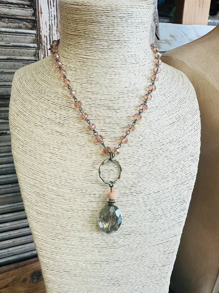 Blushing Olive Crystal - Neck for wholesale by Scooples Jewelry