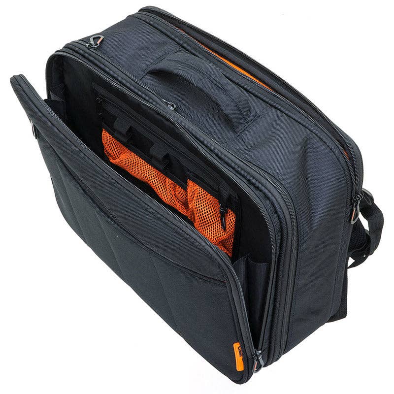 Davidts – wholesale Weekender bag – men's – DAVIDTS - THE CHASE convertible bag4