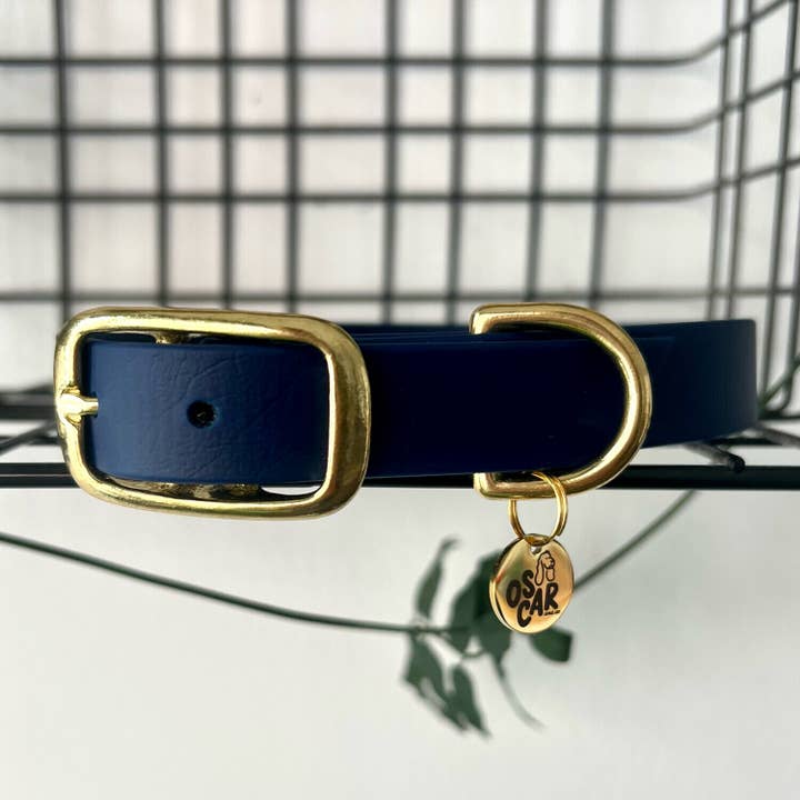 Collier pour chien imperméable - bleu navy pour la vente par Oscar & co