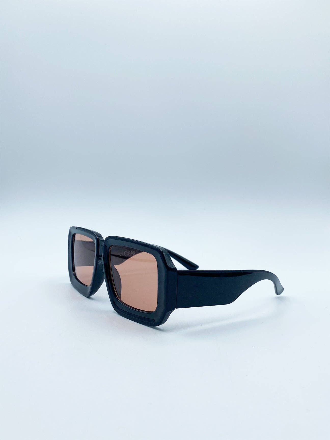 AFA COLLECTIVE – wholesale Sunglasses – Unisex – Square Frame Sunglasses In Black with Orange Lenses2