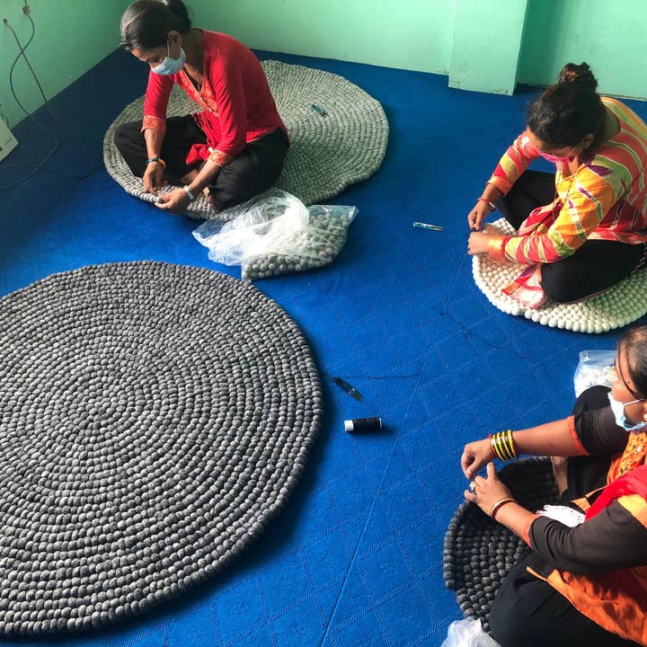 Woollyfelt - Wholesale Chair cushion - Handmade Felt Chair Pads with Customization Options5