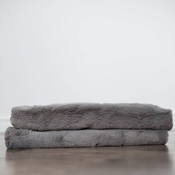 Saranoni - Wholesale Throw Pillow Cover - GRAND FAUX FUR 2-PACK EURO PILLOW COVERS10