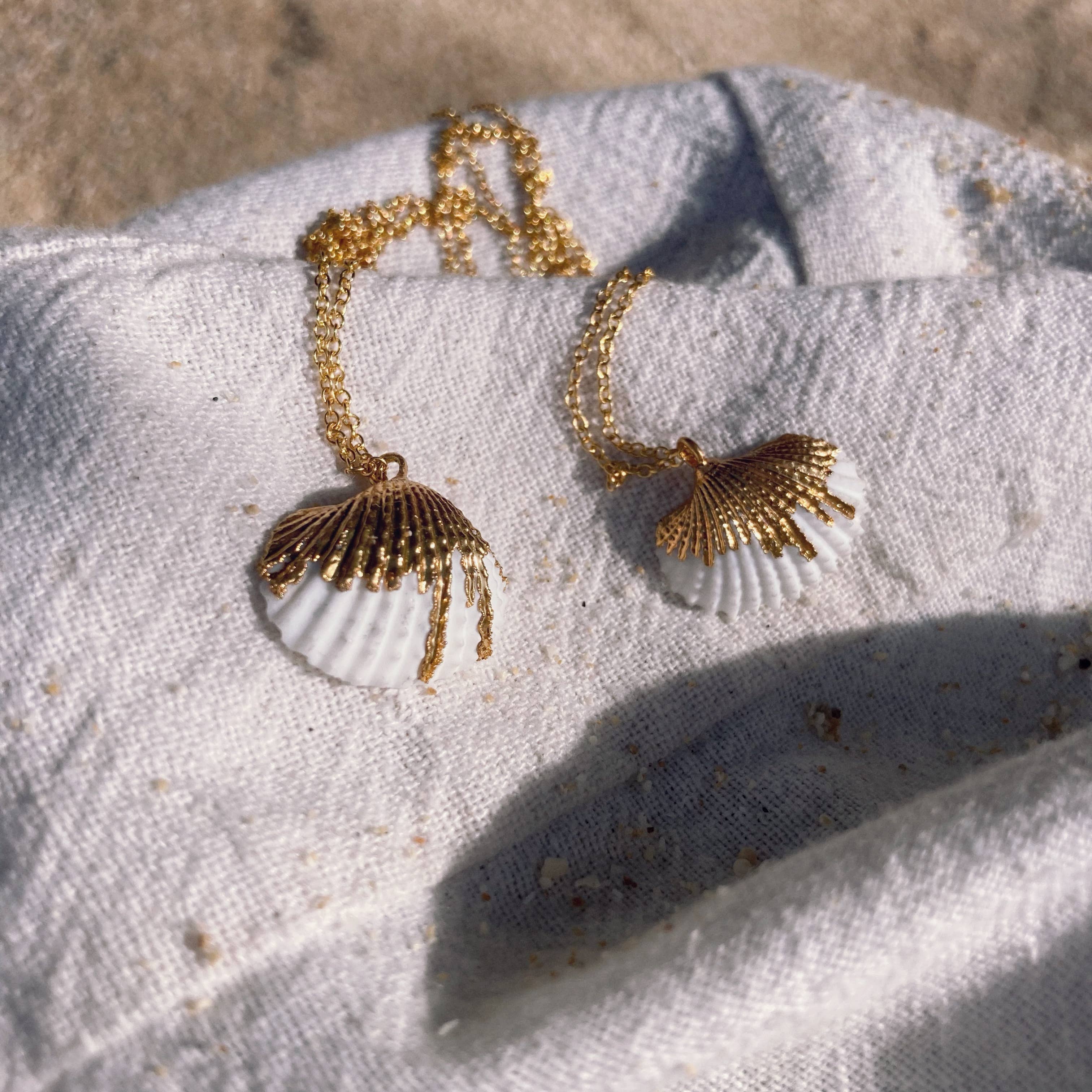 Bonisita - Venta al por mayor Collares con colgantes/abalorios - Collar de Concha de Sirena - Cadena de Latón de 18 pulgadas10