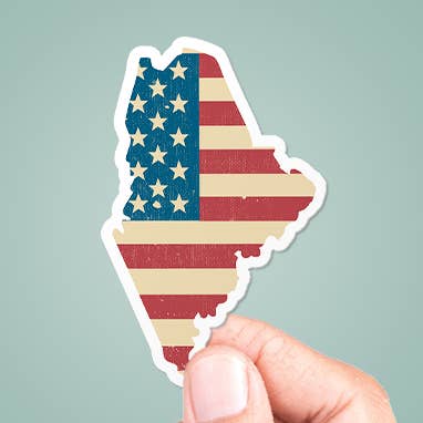 Adesivo in vinile con bandiera americana del Maine per la vendita all'ingrosso da parte di CJ's Sticker Shop