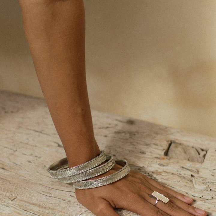 Nakila Collective - Wholesale Jewellery set - Indra Bangle set - white brass 5