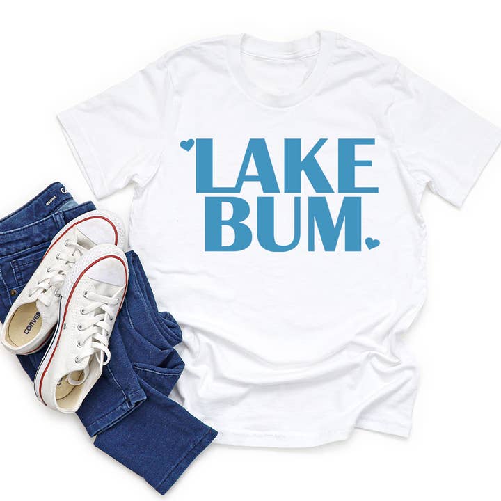 Lake Bum grafisch t-shirt voor wholesale door Kids By Kissed Apparel