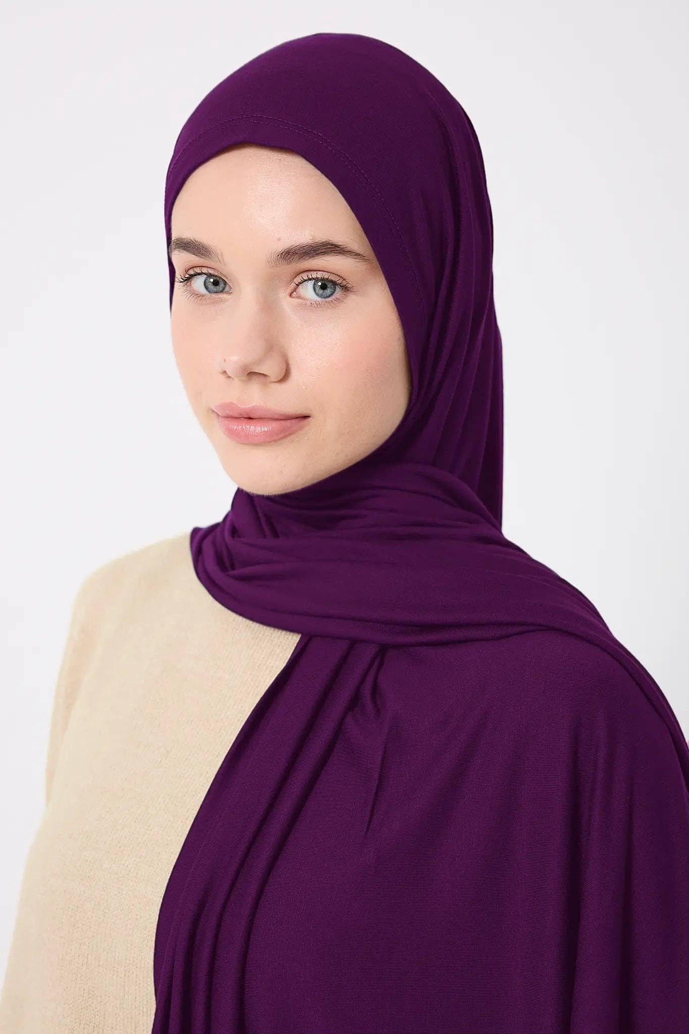 Akoya Hijabs - Wholesale Hijab - Women's - Instant Premium Jersey Hijab1