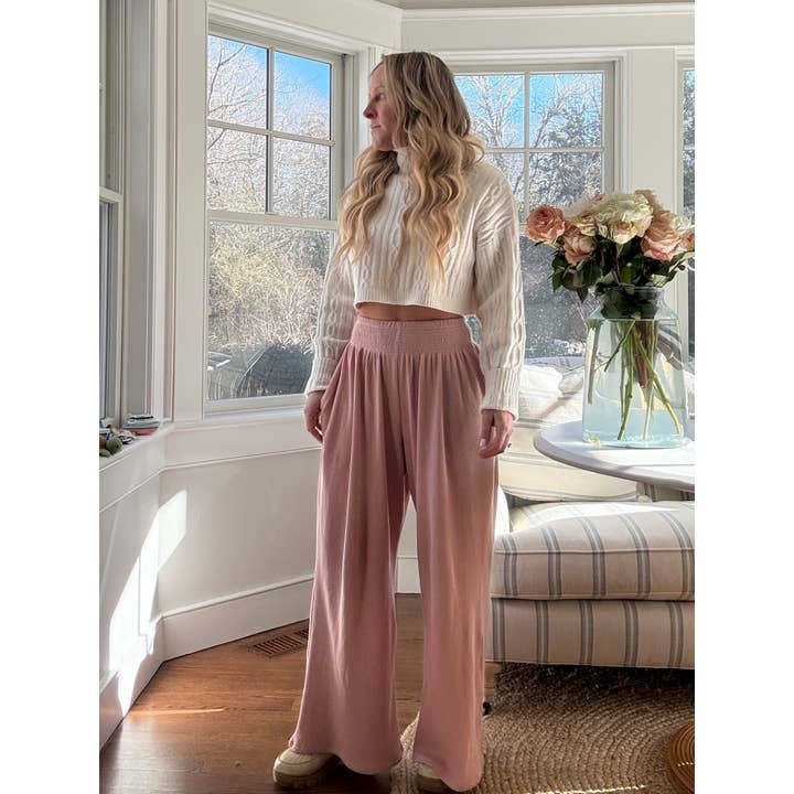 Pantalones de Pierna Ancha de Waffle – Esencial Costero en Rosa Ballet para venta al por mayor de Cape Cod Chokers