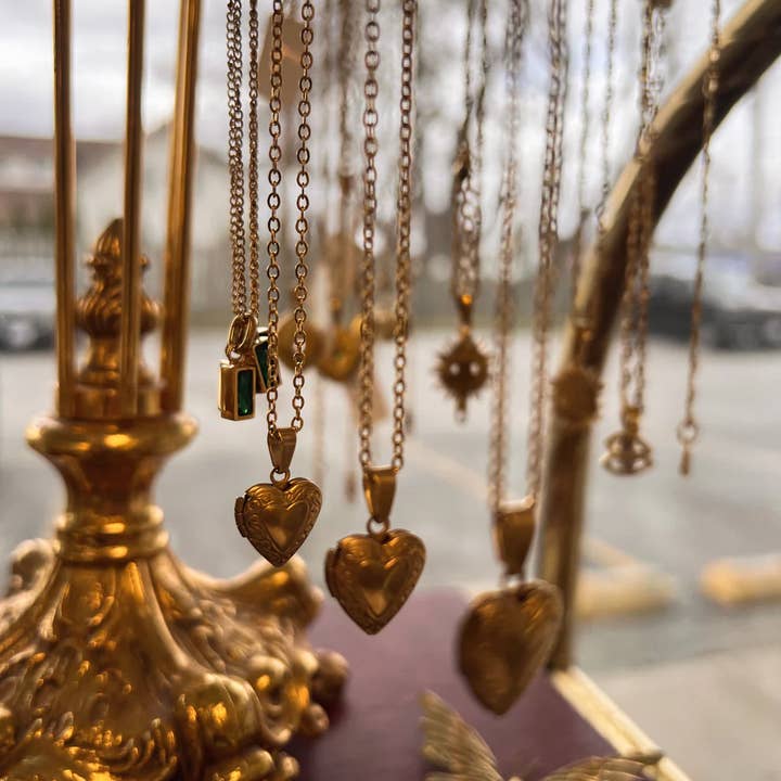 November’s Eve Jewelry - Wholesale Locket Necklace - Heart Locket1