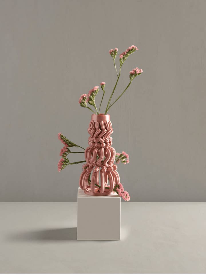 Bougeoir en boucle de glaçage pour la vente par Form & Seek