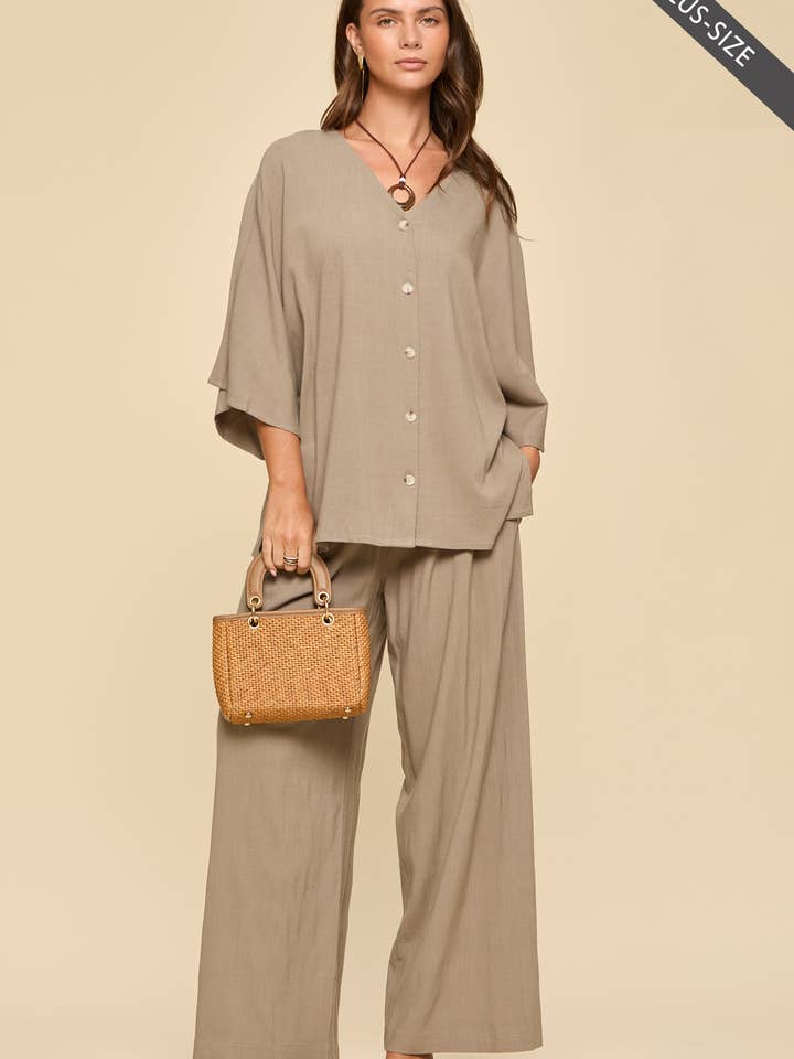 PLUS SIZE 2-Piece Linen Summer Set for wholesale by Dear Scarlett