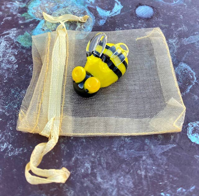 SHOPGIVECOURAGE - Wholesale Decorative Figurine - Glass Bee Sitter Miniature Sitter Collectible1