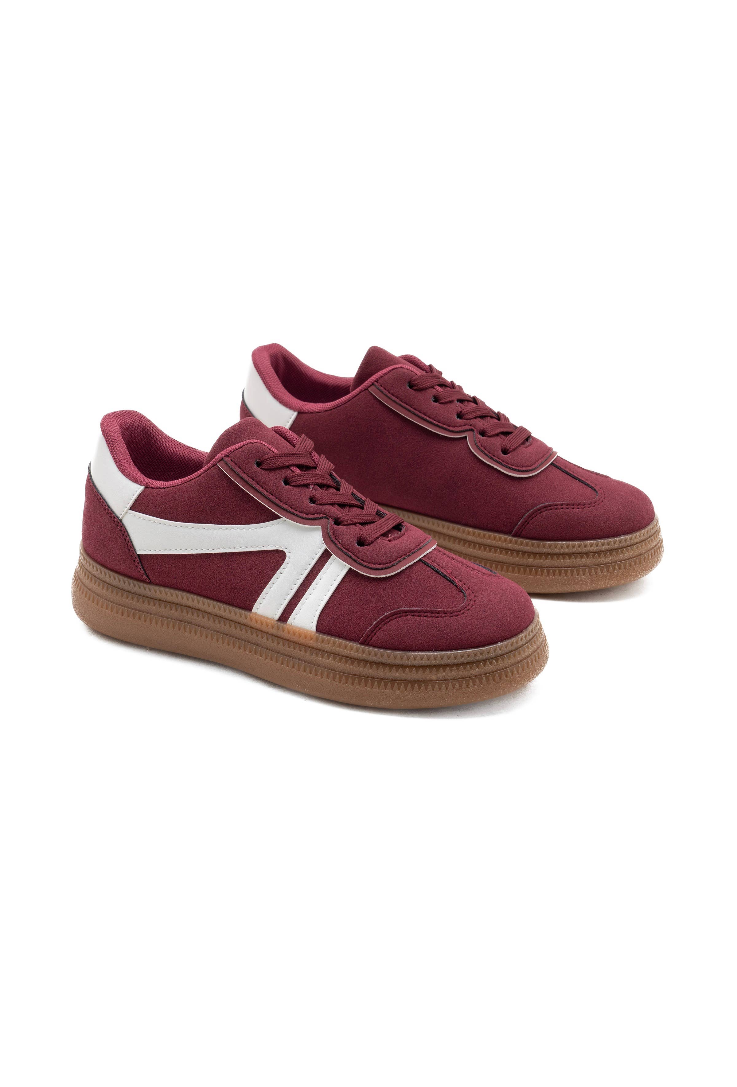 C'M PARIS - Wholesale Lifestyle Sneakers - Women's - Retro Sneakers with Side Stripe and Gum Sole 12189