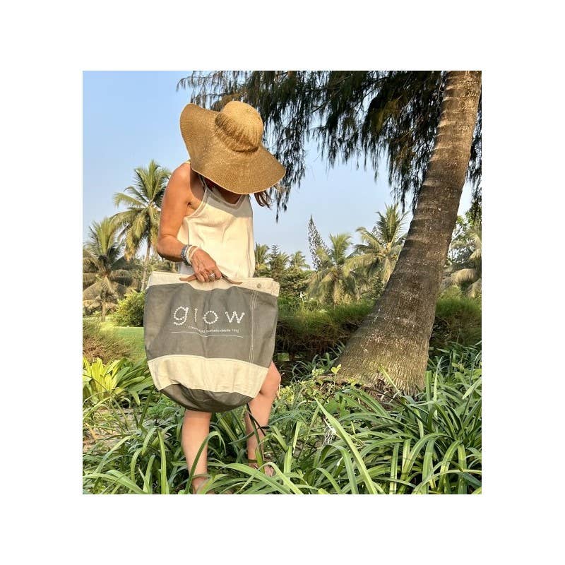 Casa Natura Design SL - Wholesale Beach Bag - Round Canvas Bag with Double Leather Handle and Zipper - PRESTON CHLOE9