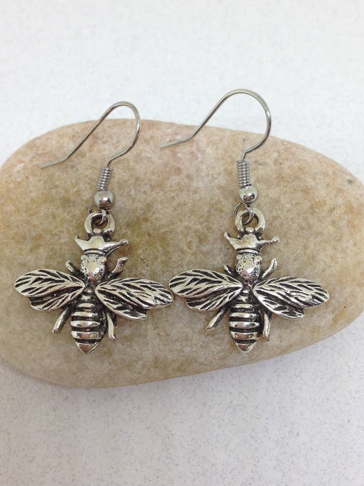 Boucles d'oreilles Queen Bee, boucles d'oreilles pendantes, boucles d'oreilles pendantes pour la vente par SimpleNGreat