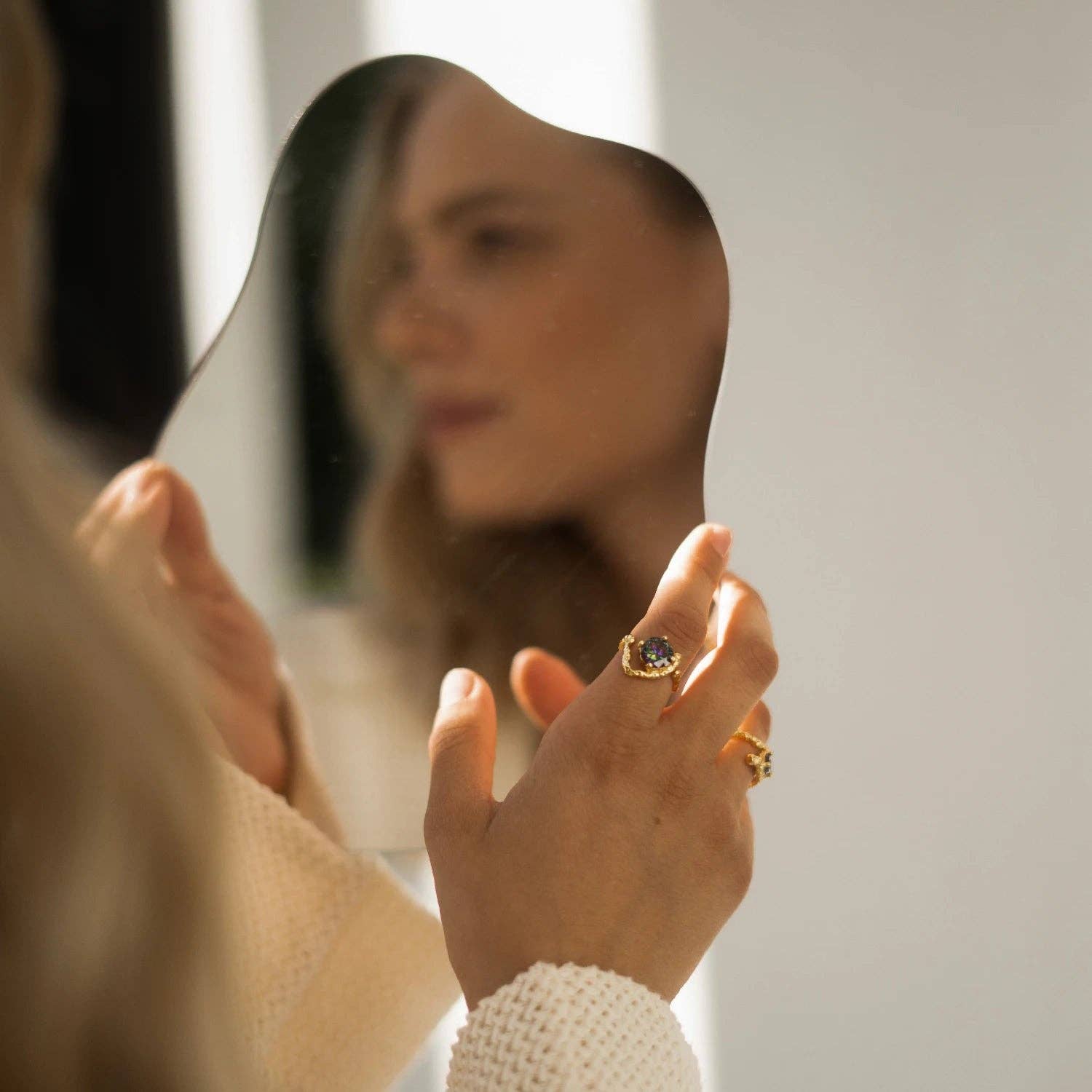 Love Local Jewelry - Vendita all'ingrosso Anelli cocktail/statement - Anello Alea con pietra Alexandrite3