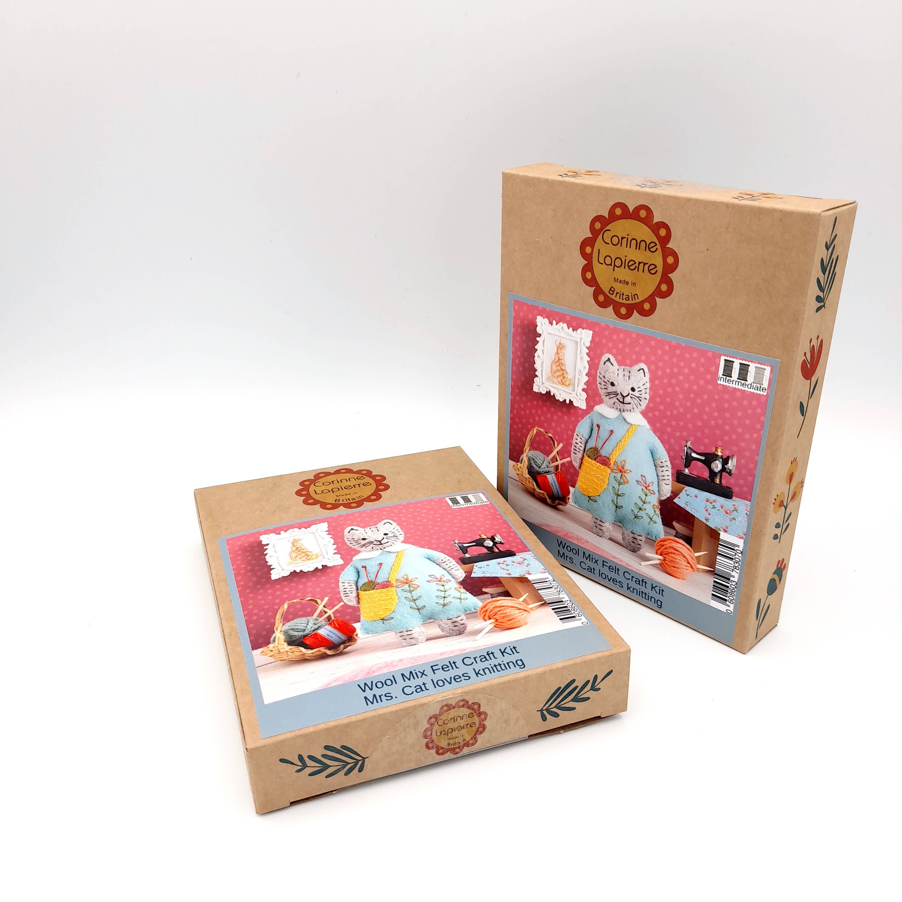 Corinne Lapierre Limited - Vente Kits de couture - Mini-trousse de bricolage en feutre à tricoter Mrs. Cat Loves4