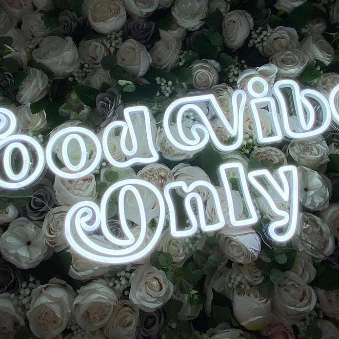 Boas Vibrações Apenas Sinais de Néon, Luzes de Néon, Sinais de Néon LED para por atacado de Aoos Custom