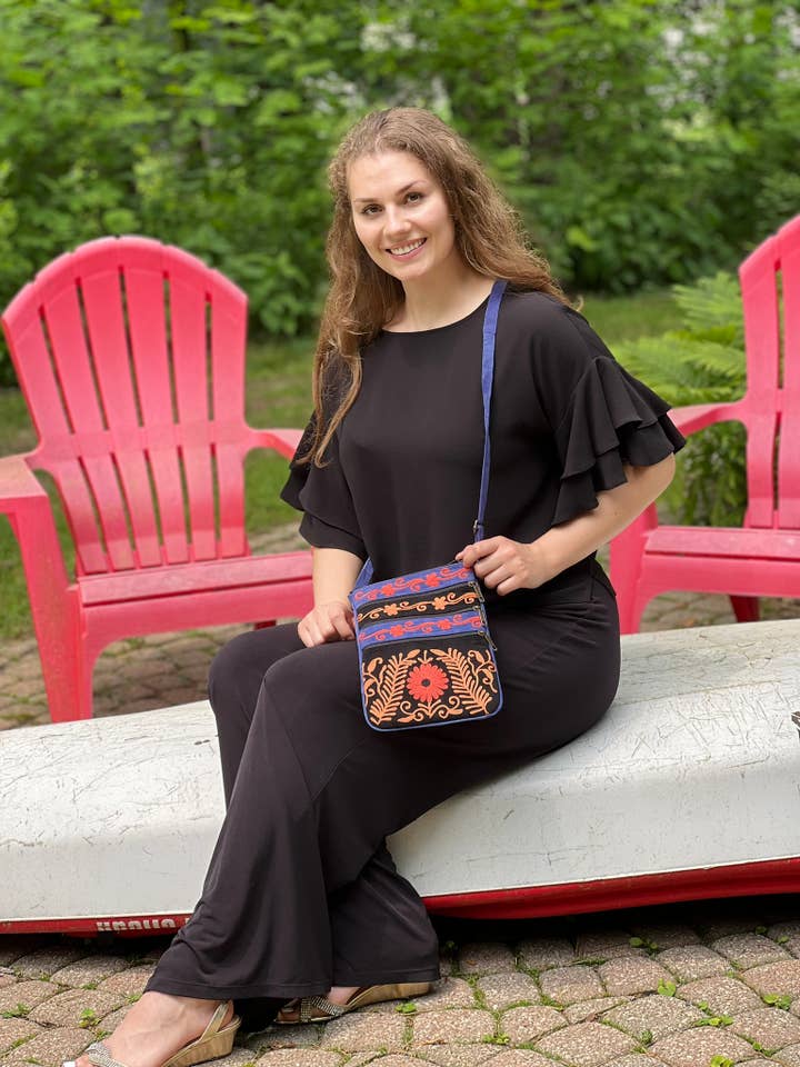 Bolsos bandolera bordada ante mandarina y azul para venta al por mayor de Rayz Intl