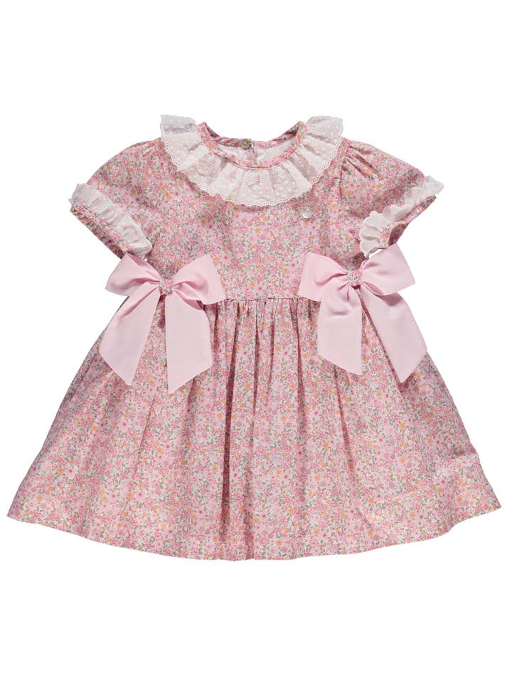 PS23W001007 Robe rose à fleurs avec dentelle brodée pour la vente par Piccola Speranza