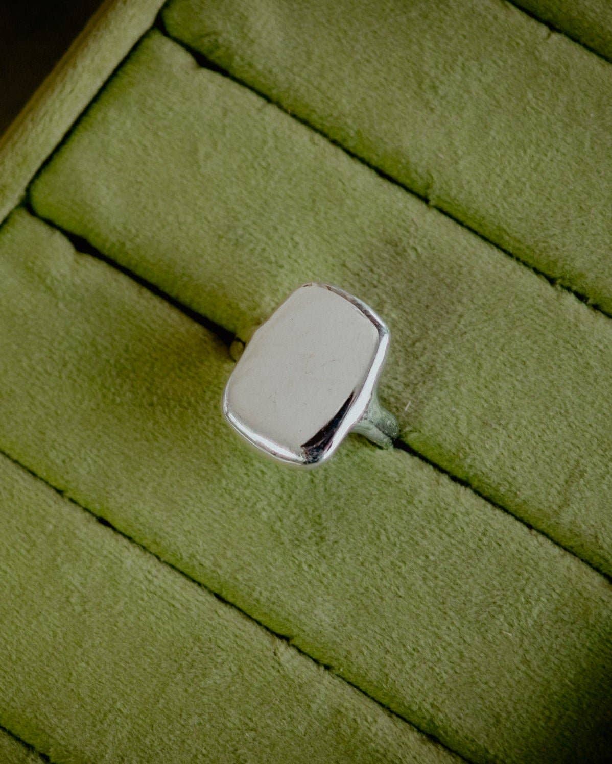 Dea Dia - Wholesale Signet Ring - Ingot Ring3