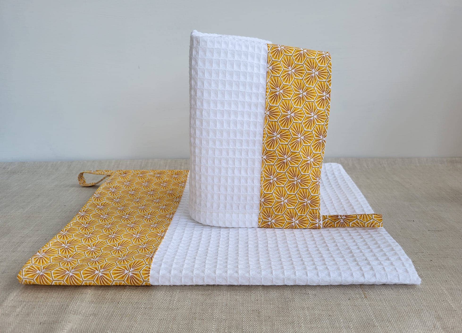 NS par Nathalie SEVE - Wholesale Tea Towel - Honeycomb Kitchen Towels, “Riad” Print4
