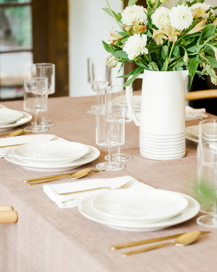 Creative Women - Wholesale Tablecloth - Stone Washed Linen Tablecloth // 84" x 60"1