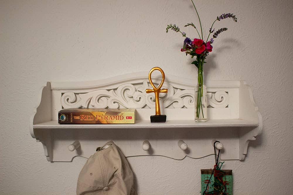 Discoveries, Inc. - Wholesale Decorative Figurine - Egyptian Ankh Statue Golden - 5"3