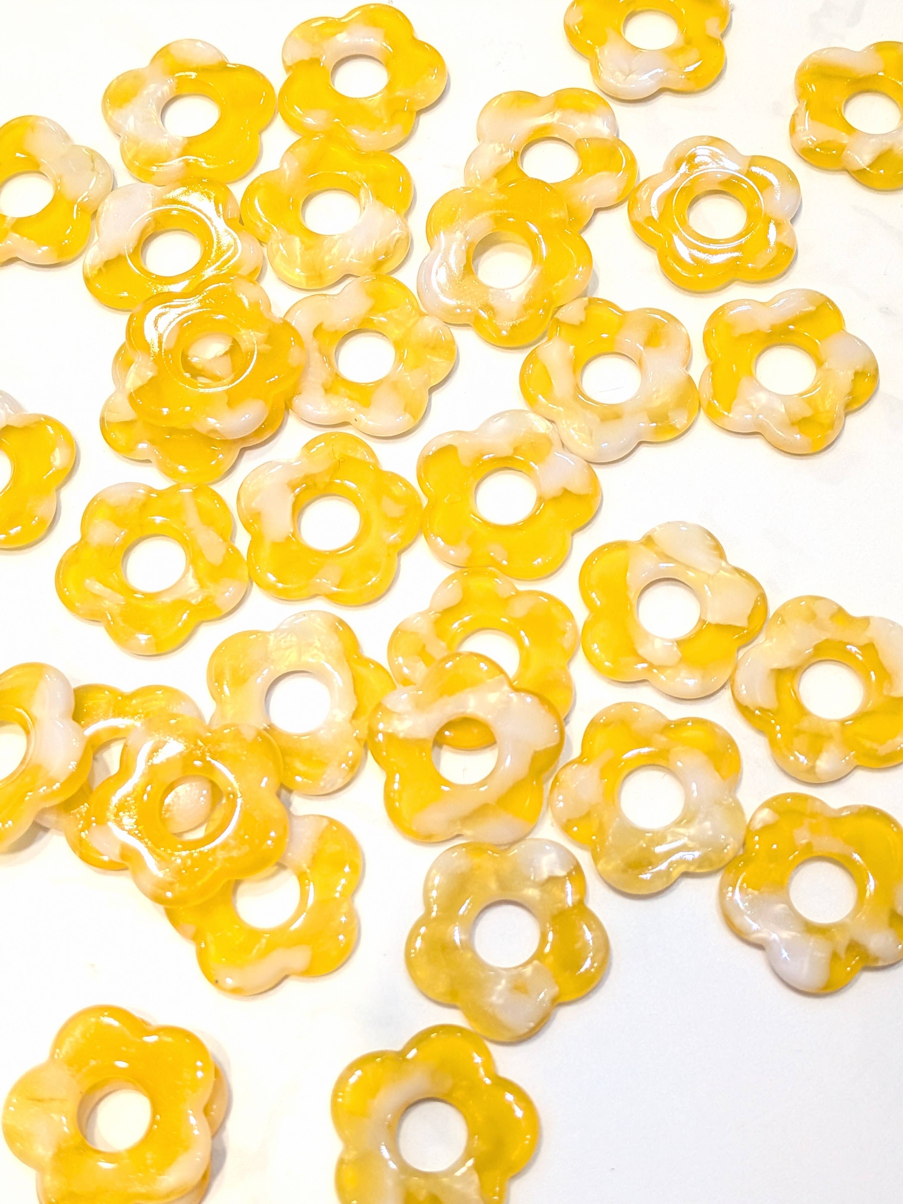 LOLO & YAYA – wholesale Emergency response charm – Flower pendant 2cm, 1.5O euros / u25