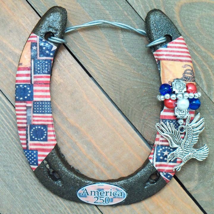 Amérique 250 Fer à cheval porte-bonheur occidental - Patriotique ! pour la vente par The Lucky Horse Company