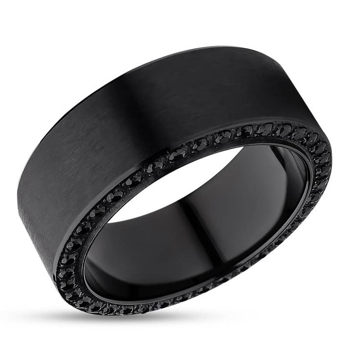 Nero Fede nuziale in titanio nero - Anello nuziale da 8 mm - Anello nuziale da uomo - Anello con zirconia cubica nera in vendita all'ingrosso su Faire