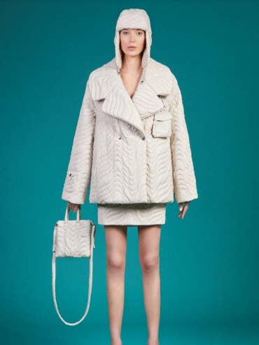 W260 art. 04 col. 020 per la vendita all'ingrosso da parte di KM PIUMINI