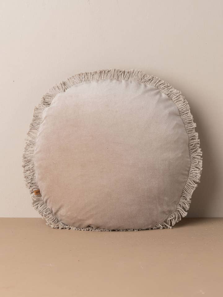 Cuscino rotondo in velluto | Stone per la vendita all'ingrosso da parte di Saardé