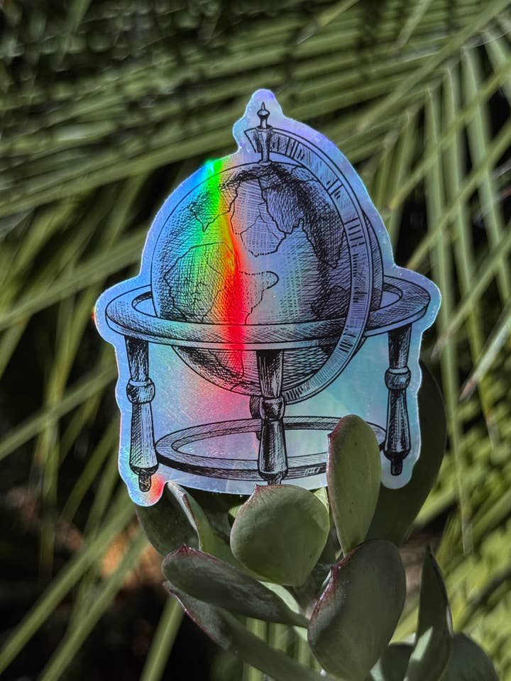 Autocollant en vinyle Globe pour la vente par The Pretty Cult