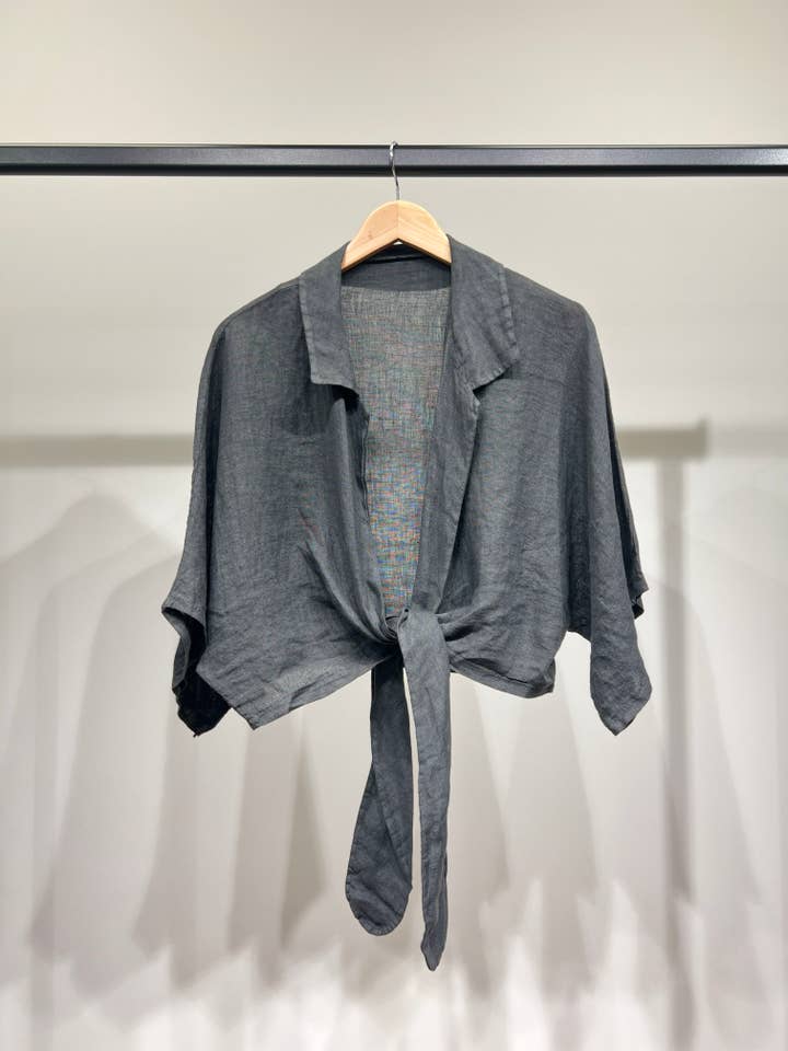 L'Emotion - Wholesale Blouse - Women's - Cropped Blouse 3/4 Sleeve Tied 100% Linen
