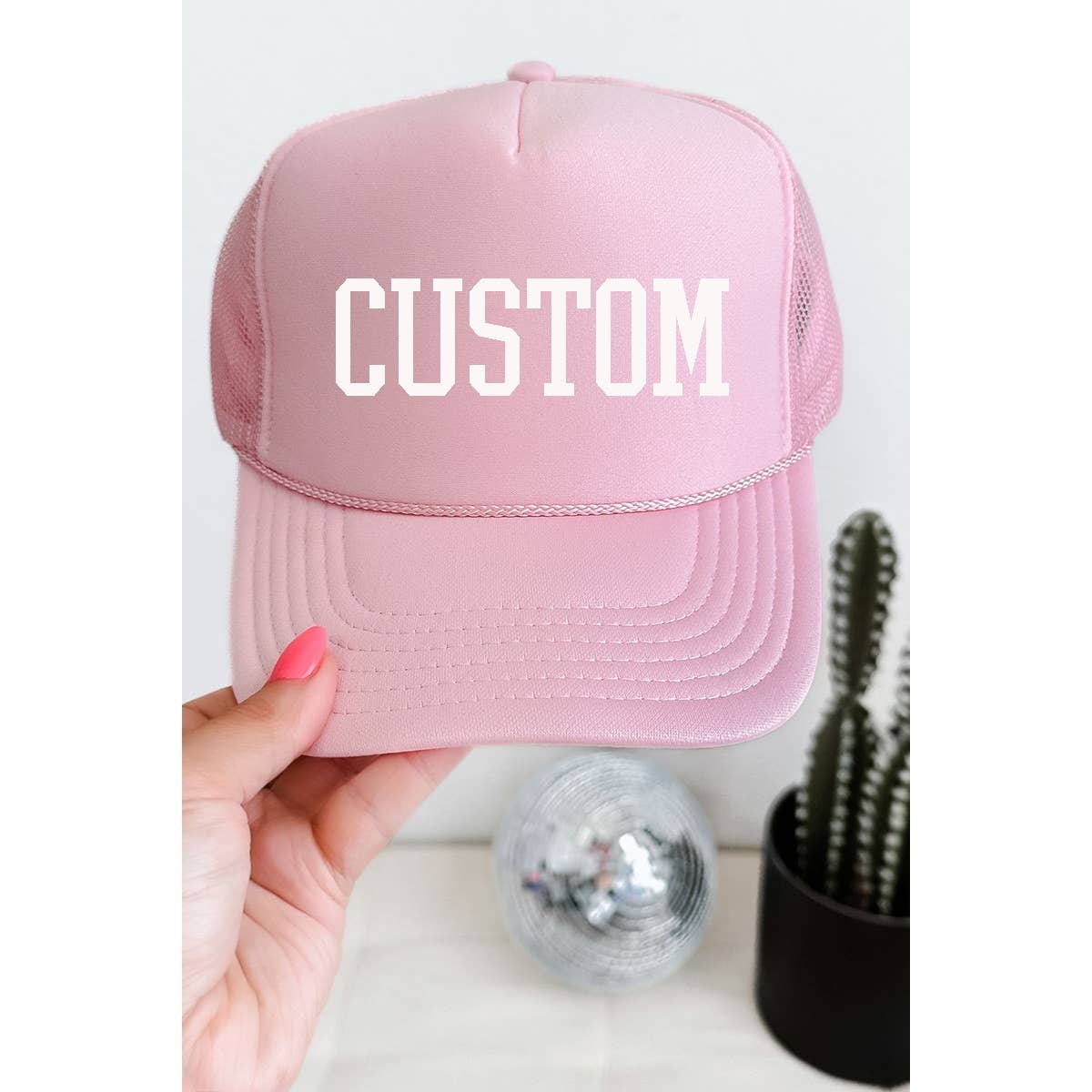 Illustrated Society - Vendita all'ingrosso Cappellino da camionista - Donna - BERRETTO TRUCKER DAL DESIGN PERSONALIZZATO2