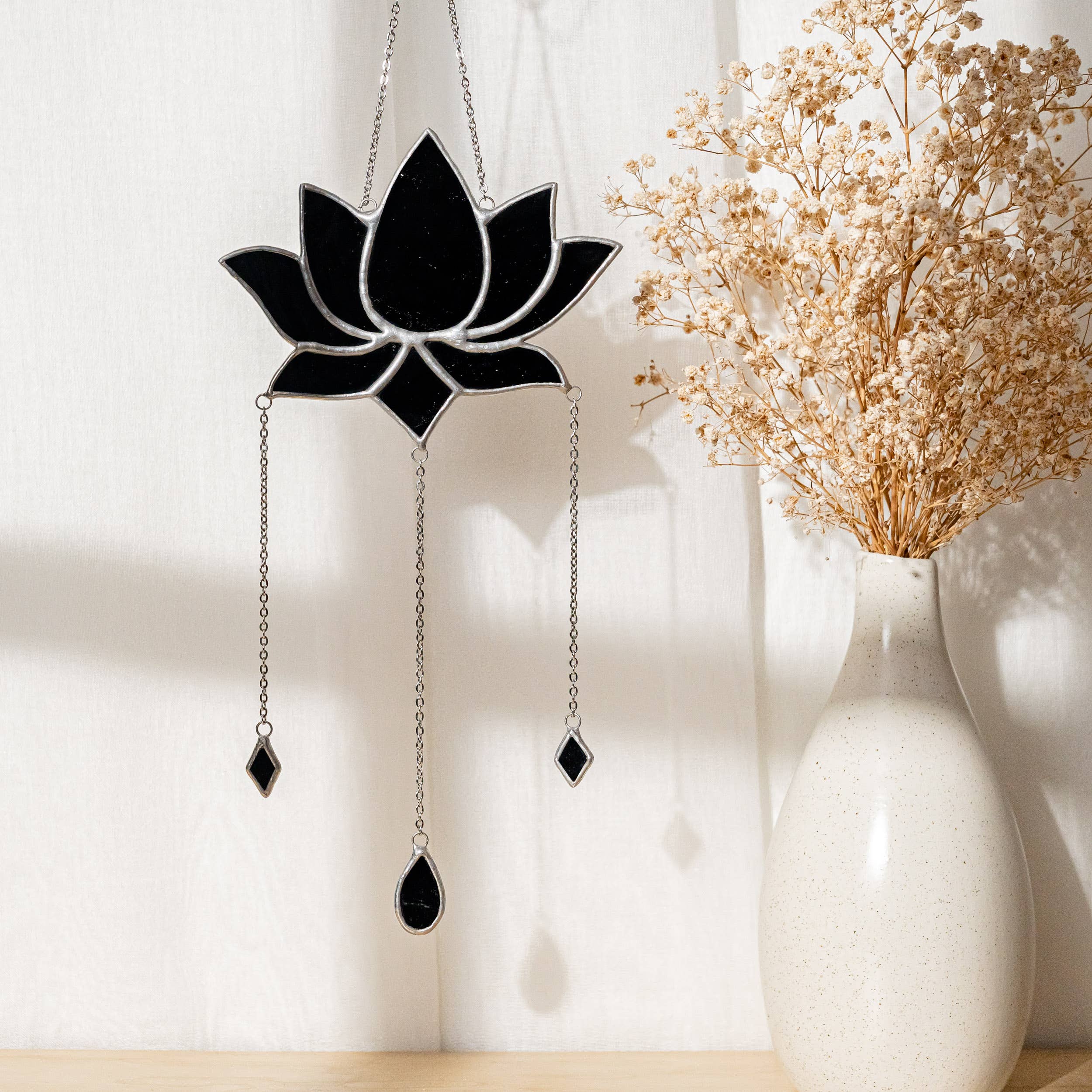 MondoBellissimo - Wholesale Suncatcher - Lotus Stained Glass Art F167