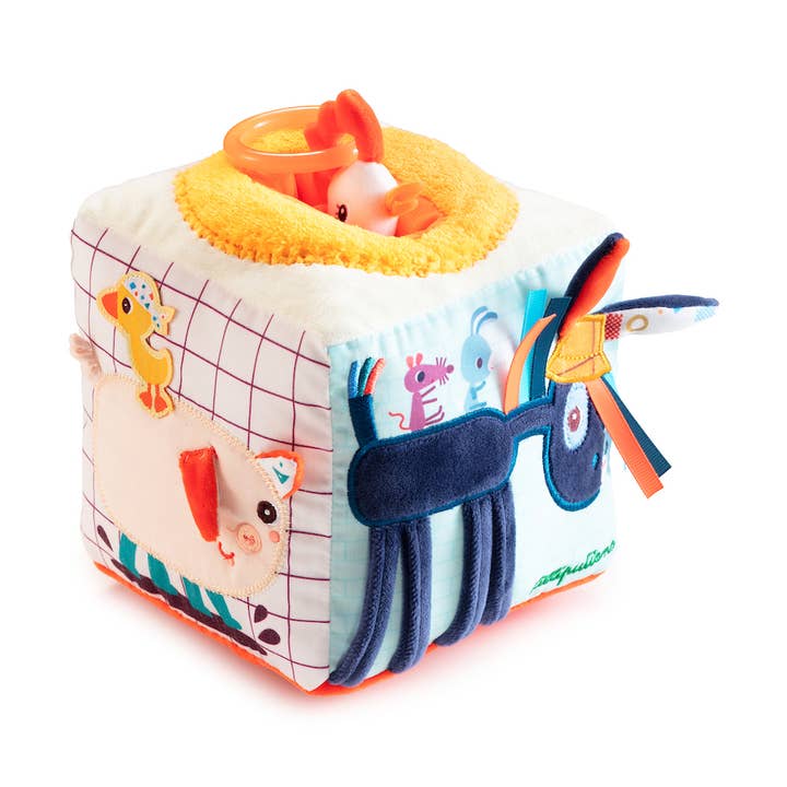 L83156 (Farm Activity Sound Cube) for wholesale by Janod