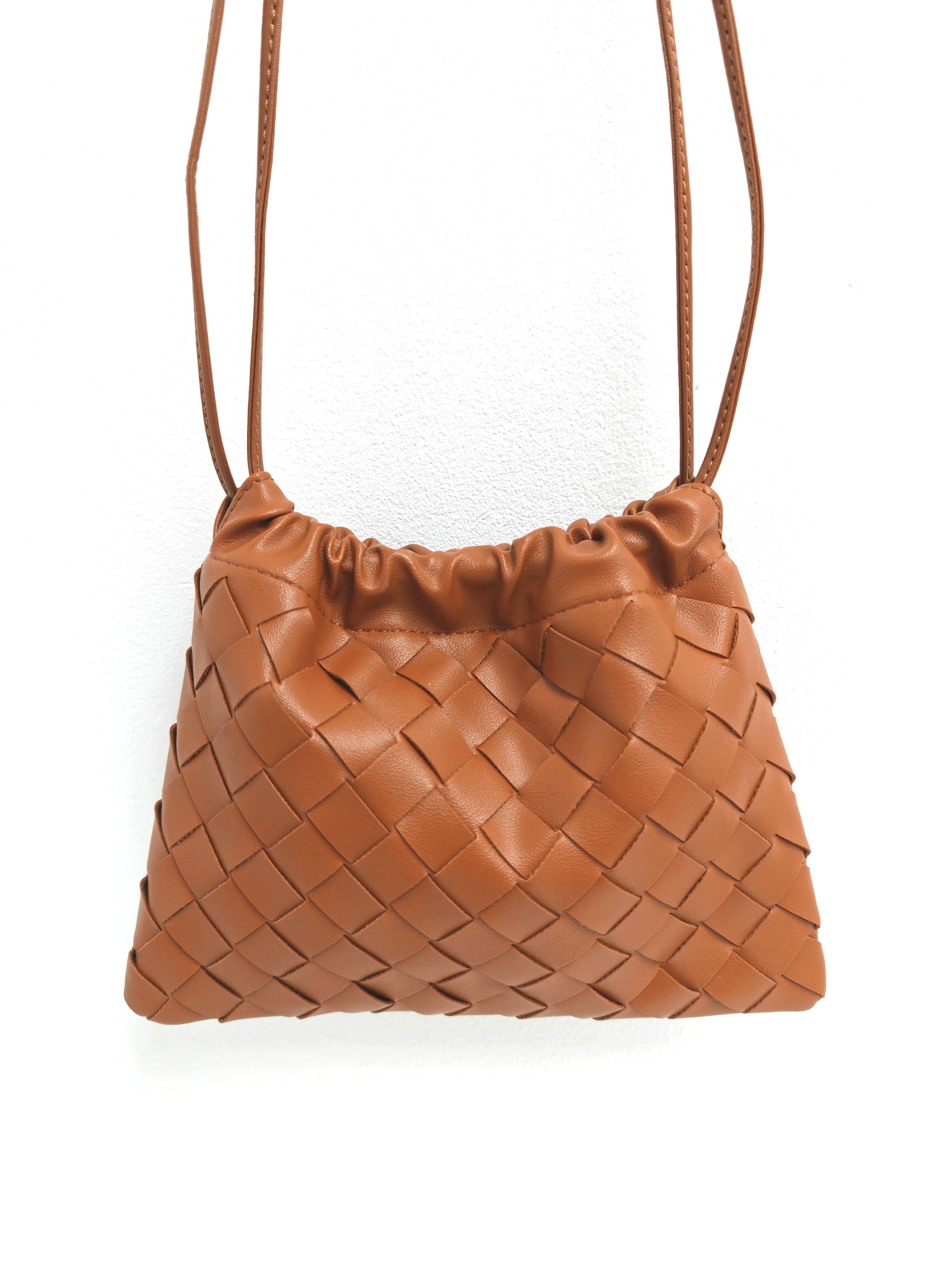 Superbia – wholesale Crossbody bag – Women's – Handmade Woven Premium Pu Mobile Bag Essential BagB218319