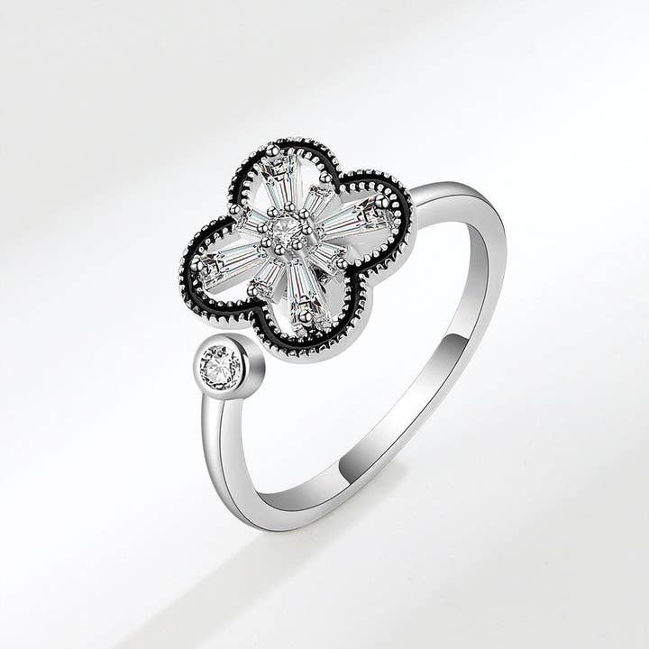 Perimade & Co. LLC – Großhandel Mehrsteinige Ringe – Fidget Spinner Ring mit vierblättrigem Kleeblatt aus 925er Sterlingsilber1