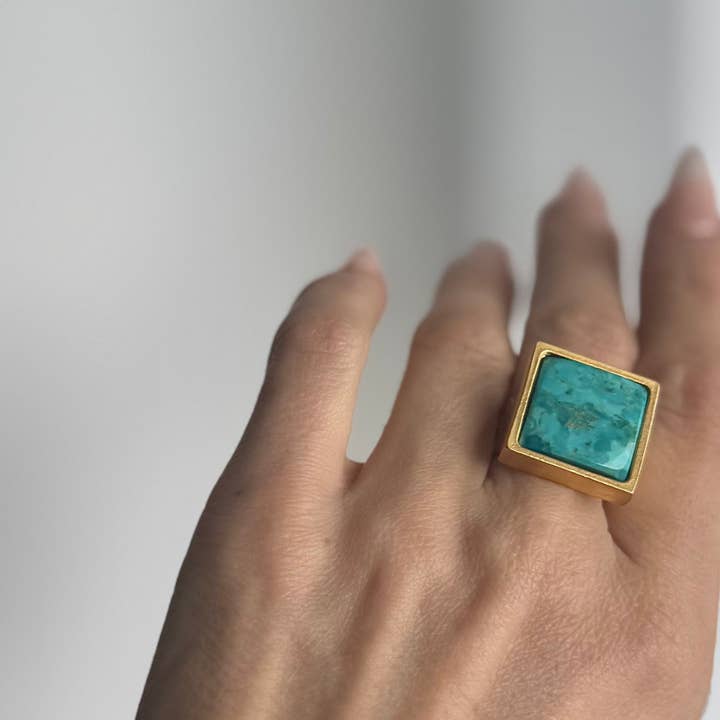 WILYMI Jewelry Co – Anel de cocktail/declaração por atacado – Anel Quadrado de 16mm em Turquesa | Banhado a Ouro 24K7