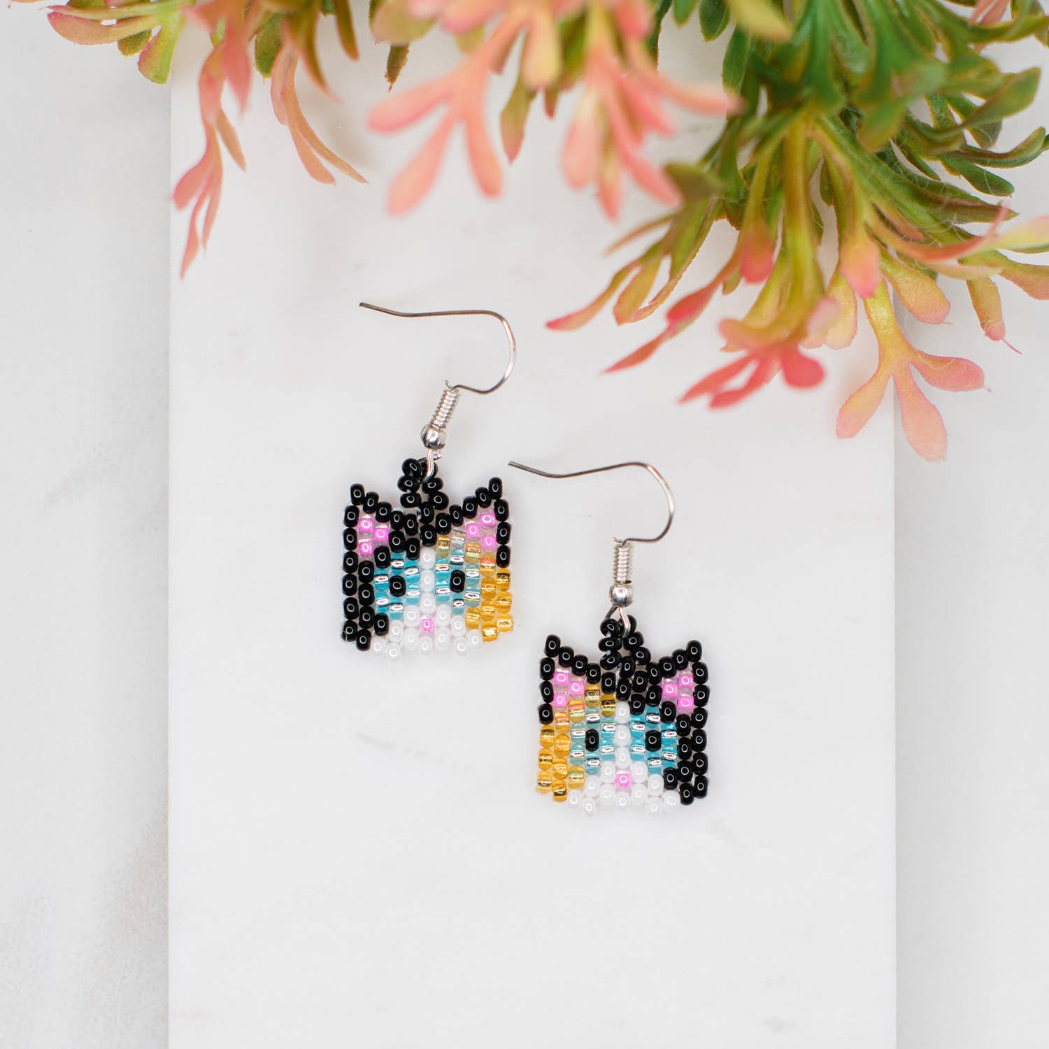 Lucia's Imports - Wholesale Dangle Earrings - Cat Beaded Earrings