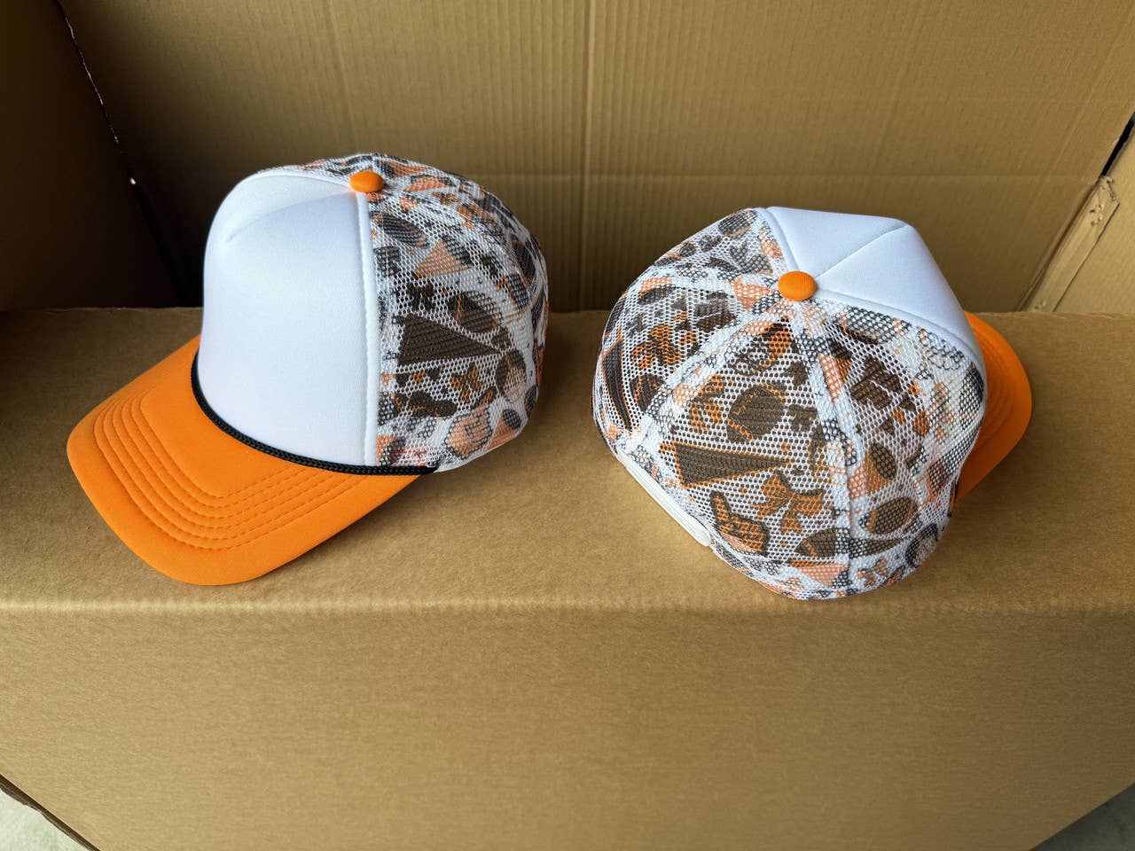 Trendy Transfers - Vente Casquette de camionneur – unisexe - Casquette Trucker en Mousse aux Couleurs de l'Équipe de Football Medley31