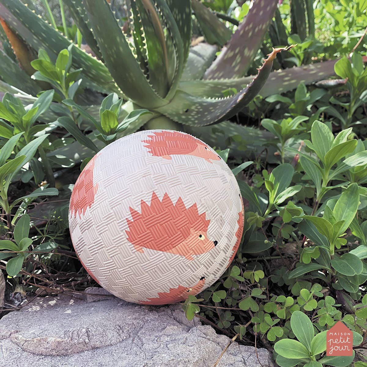 Petit Jour Paris - Wholesale Sports Ball - Kids - AH431R - Small playground ball The Hedgehogs1