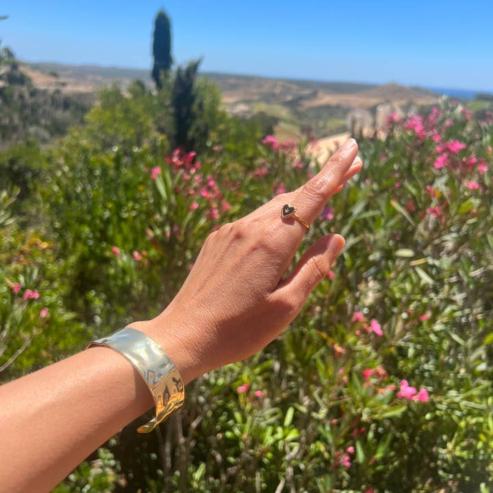 White Leaf – Engroshandel Armbånd – Mishape-armbånd i poleret guld1