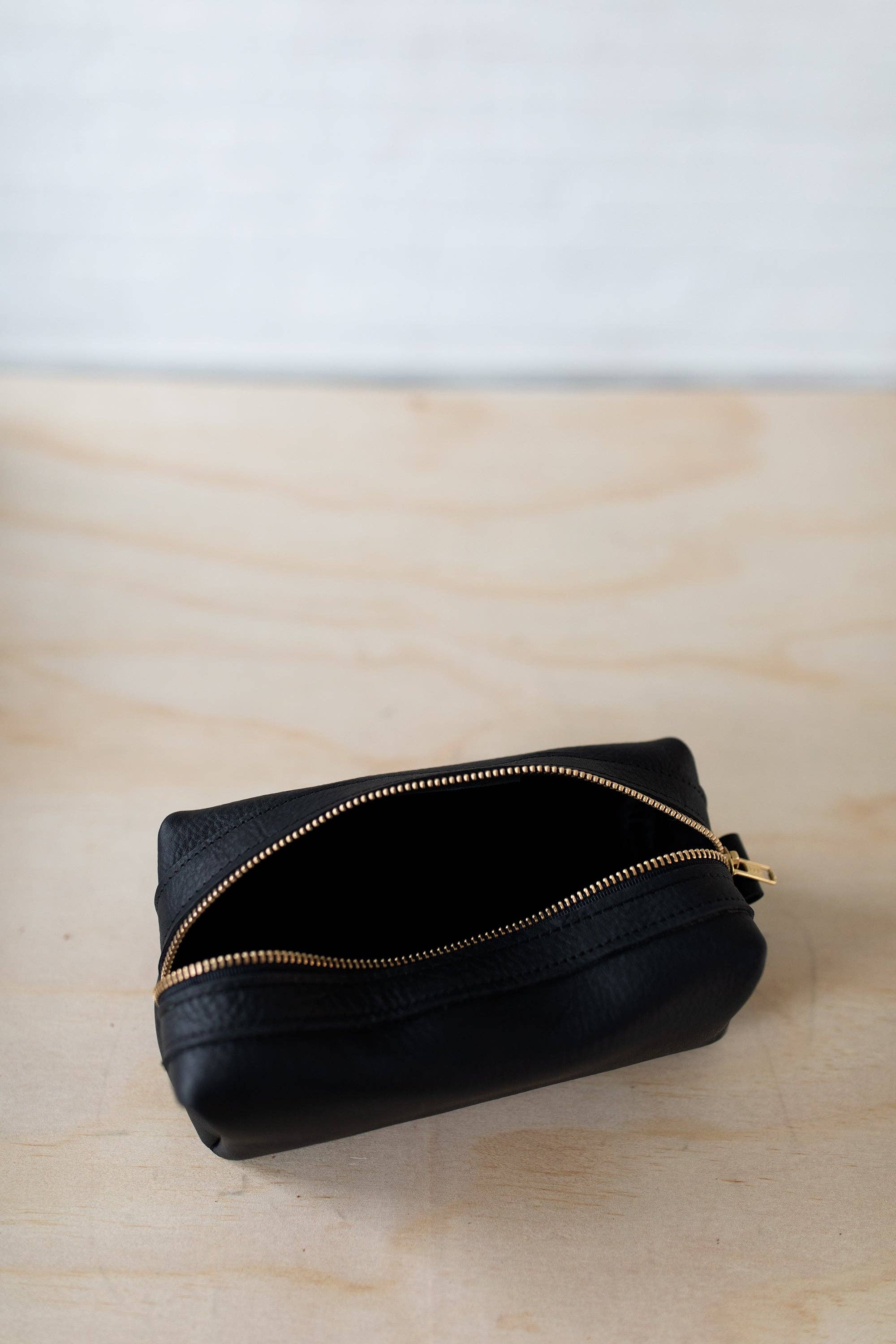LIZ RIDEN - Wholesale Toiletry Bag - Unisex - Dopp Kits-Black12