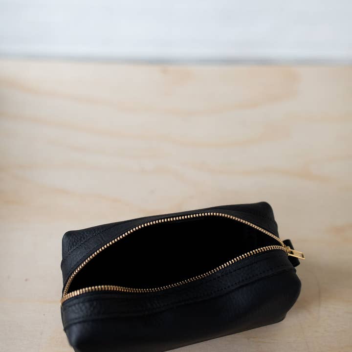 LIZ RIDEN - Wholesale Toiletry Bag - Unisex - Dopp Kits-Black12