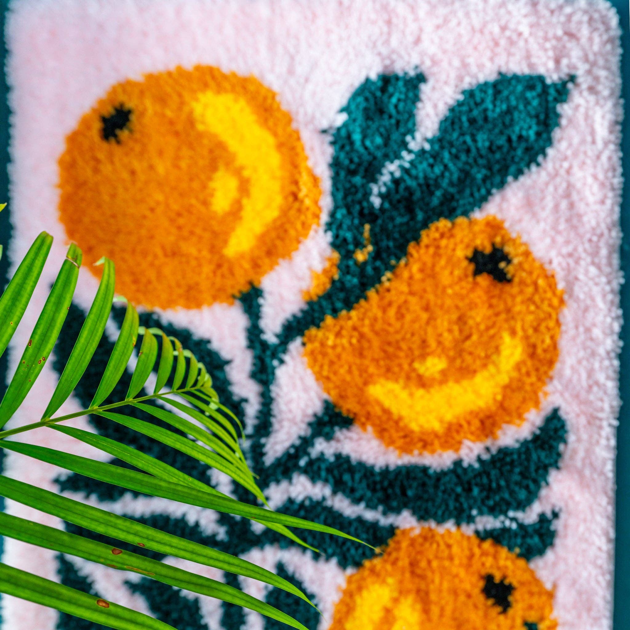 The Crafts Collective – wholesale DIY craft kit – A Bounty of Oranges Latch Hook Rug Kit6